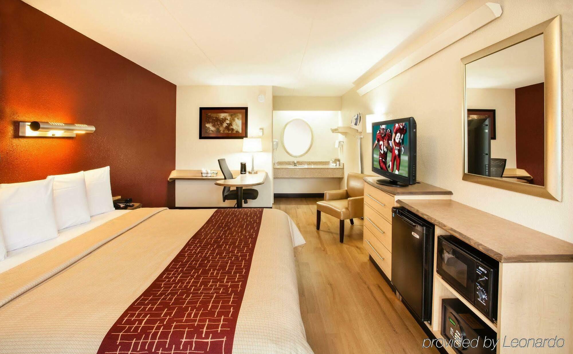 Red Roof Inn Detroit - Warren Ngoại thất bức ảnh